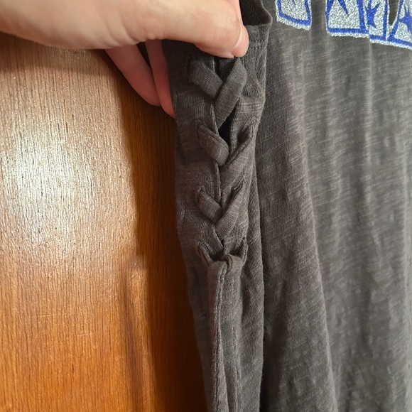 Lucky Brand Kiss Muscle Tee, Gray, Size Large - Picture 5 of 7